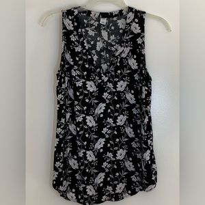Old Navy Sleeveless Blouse